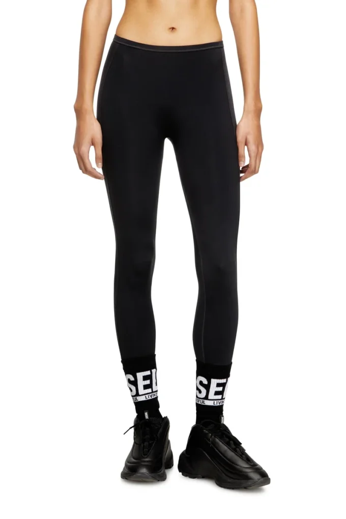 meredith-utlt Nylon leggings with cut-out back Oval D