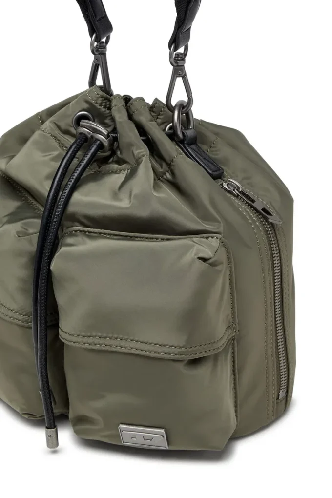 multi-pkts bucket x Multi-Pkts-Multipocket bucket bag in utilitarian shell