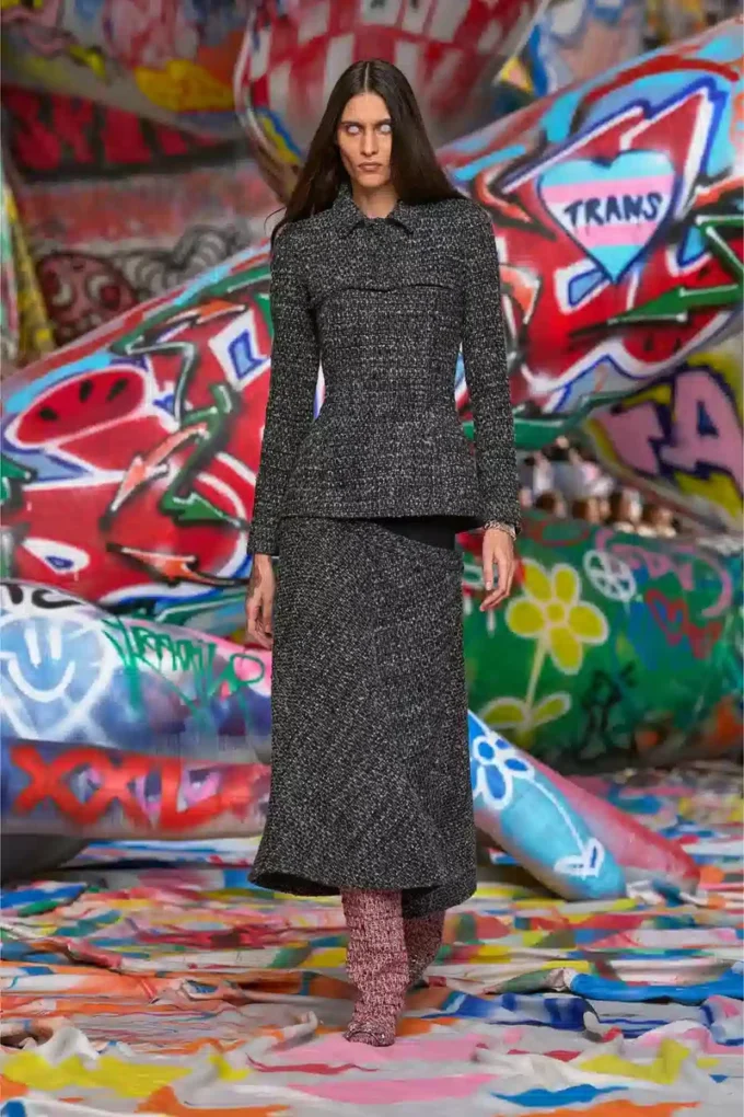 o-grace Bouclé skirt with stretch waist