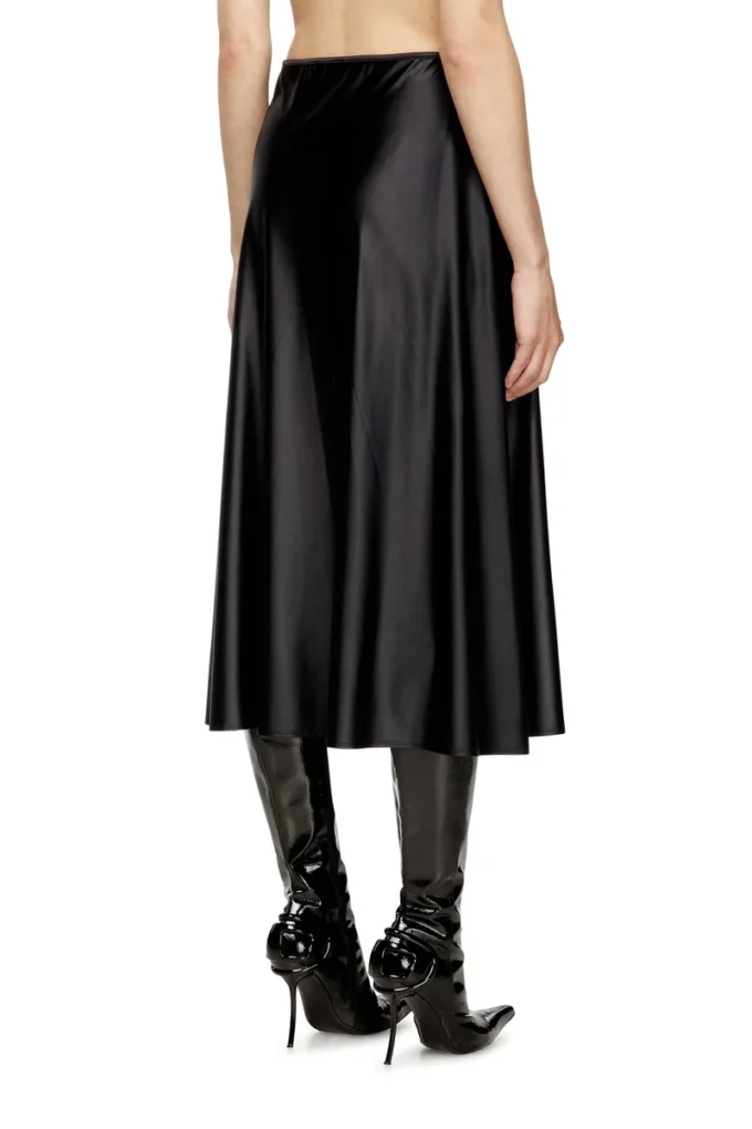 o-mori Midi skirt in flared nylon