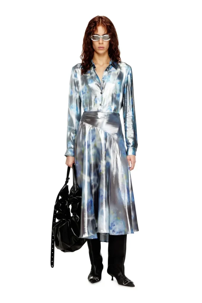 o-zulie-s2 Metallic midi skirt with blurred rose print