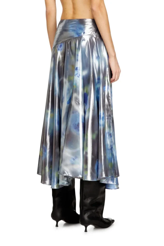 o-zulie-s2 Metallic midi skirt with blurred rose print