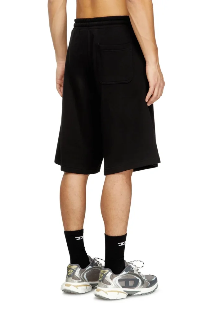 p-crow-div Fleece shorts with maxi logo patch