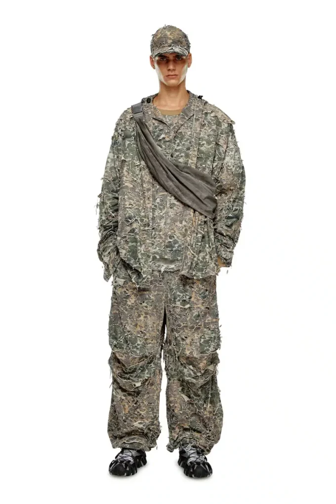 p-hokney Camo pants with destroyed finish