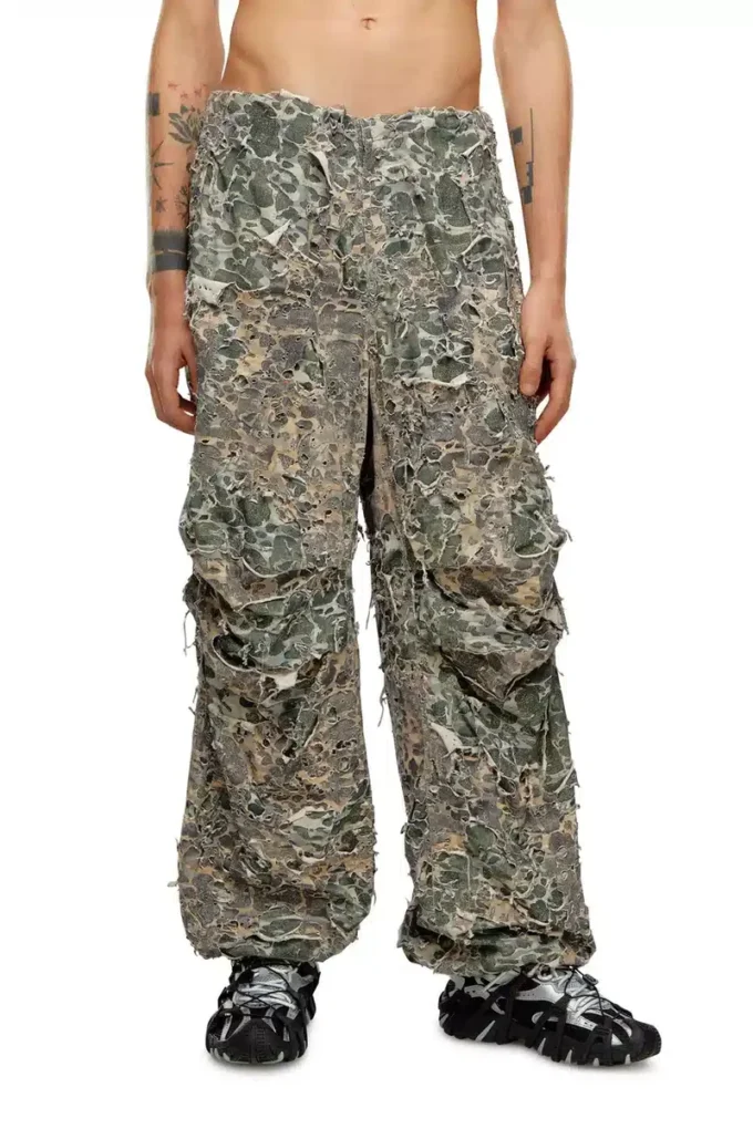 p-hokney Camo pants with destroyed finish