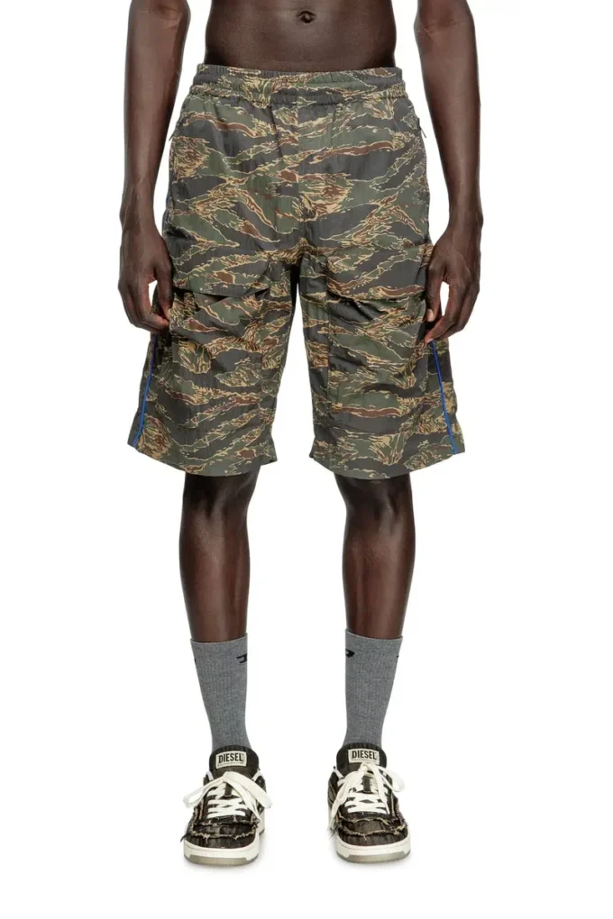 p-ramos-short-epbw Cargo shorts with mixed camo prints