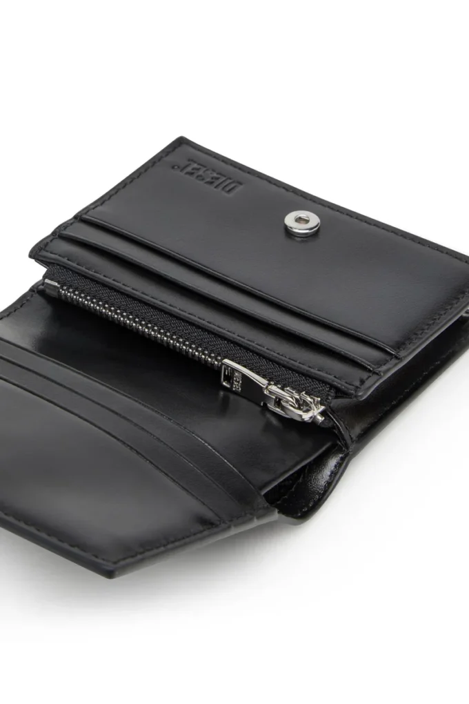 play bi fold iii Wallet in glossy PU
