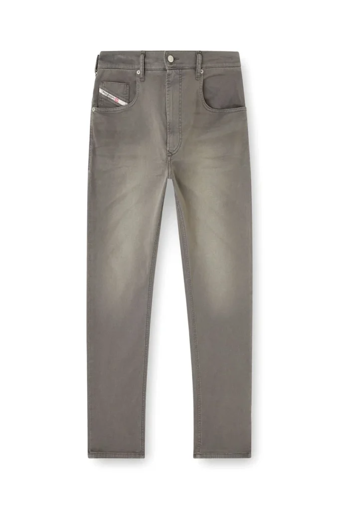 regular 2032 d-krooley-bw joggjeans&reg; 0670m Find nearest store