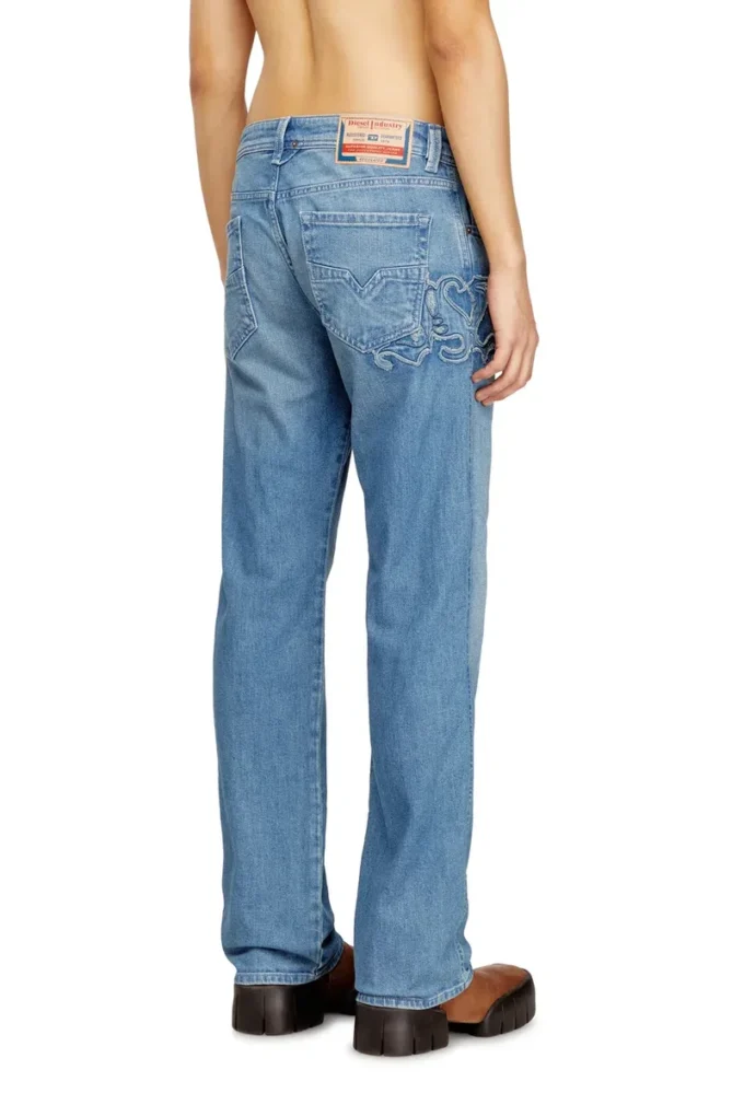 regular jeans 1985 larkee 09q18 Find nearest store