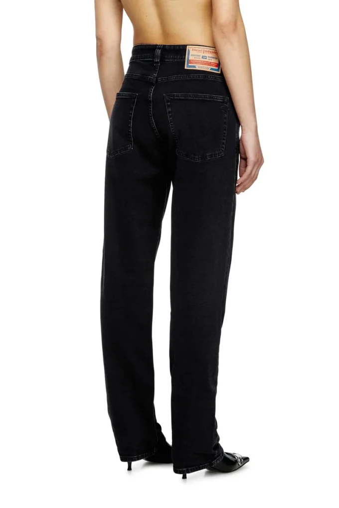 regular jeans 1988 d-ark 09m69 Find nearest store