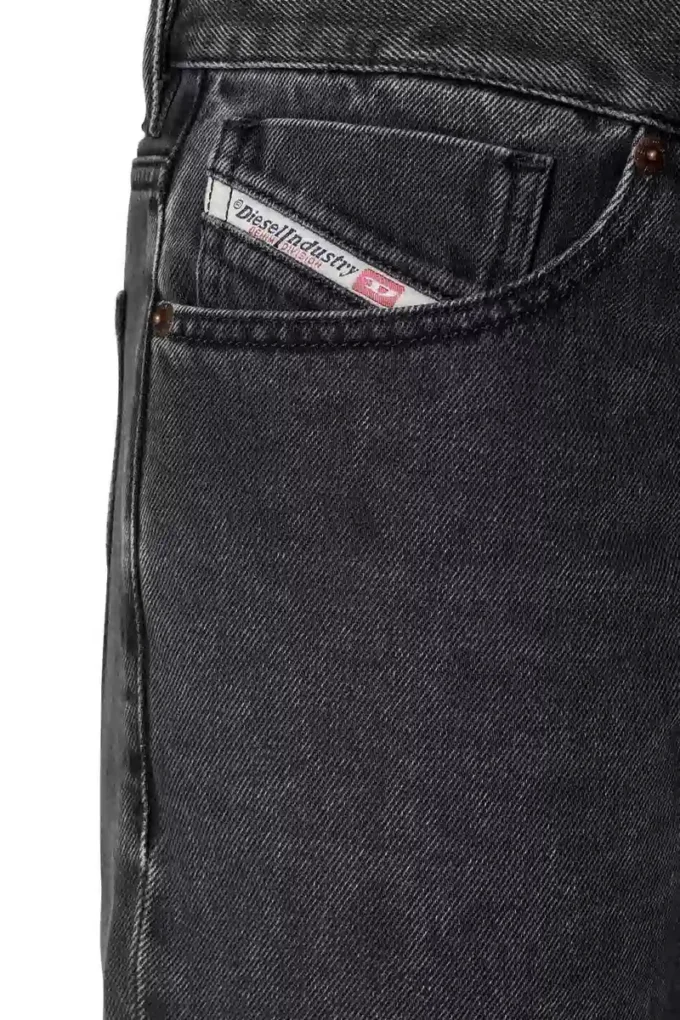 regular jeans 1995 d-sark 09b87 Regular Jeans – 1995