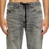 relaxed 2080 d-reel joggjeans&reg; 09m35 Find nearest store