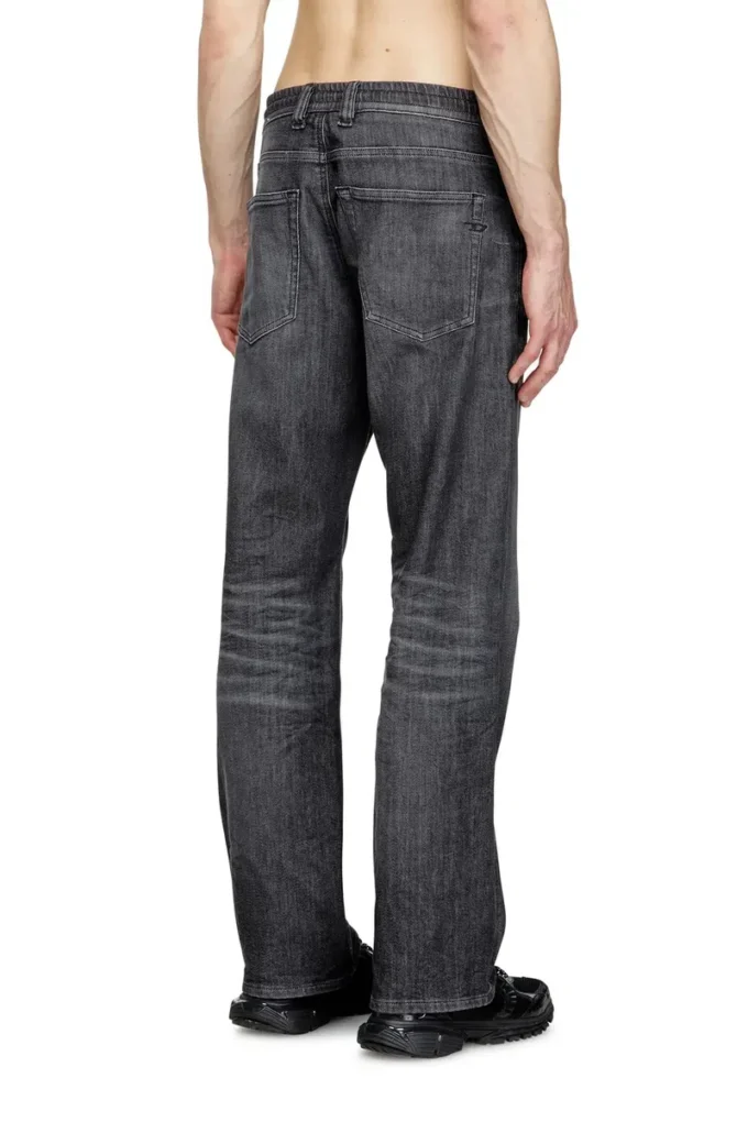 relaxed 2080 d-reel joggjeans&reg; 09m66 Find nearest store