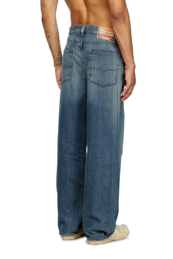 relaxed jeans 2001 d-macro 09m09 Find nearest store