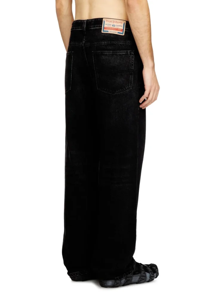 relaxed jeans 2001 d-macro 09p09 Find nearest store