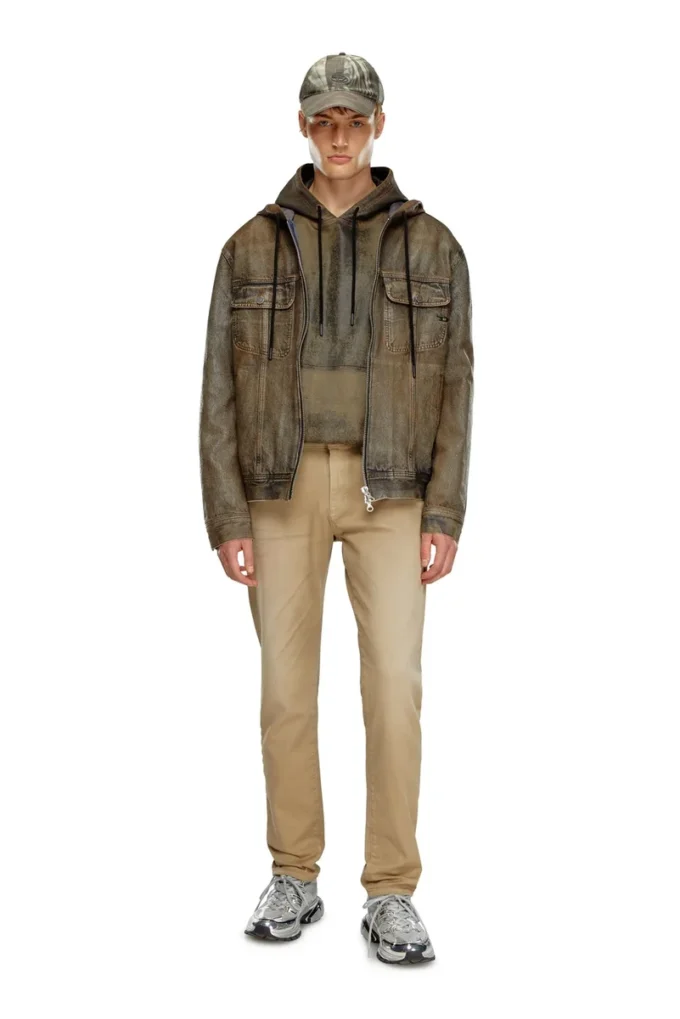 slim 2060 d-strukt joggjeans&reg; 0670m Find nearest store