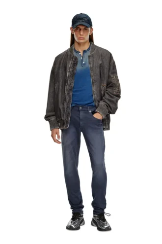 slim 2060 d-strukt joggjeans&reg; 0670m Find nearest store