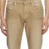 slim 2060 d-strukt joggjeans&reg; 0670m Find nearest store