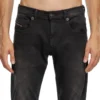 slim 2060 d-strukt joggjeans&reg; 0670m Find nearest store