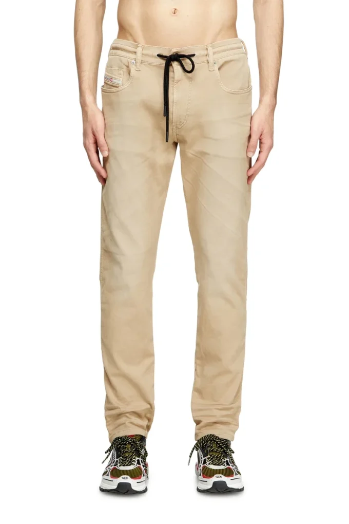 slim 2062 d-strukt joggjeans&reg; 0670m Find nearest store