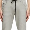 slim 2062 d-strukt joggjeans&reg; 0670m Find nearest store