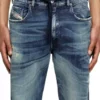 slim 2062 d-strukt joggjeans&reg; 068rz Find nearest store