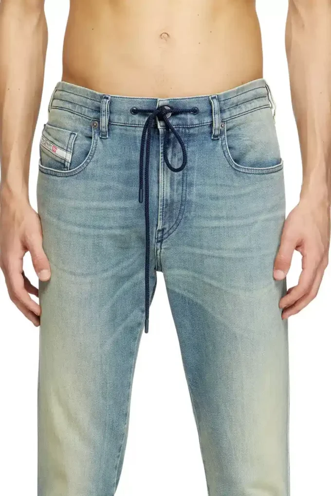 slim 2062 d-strukt joggjeans&reg; 09m31 Find nearest store