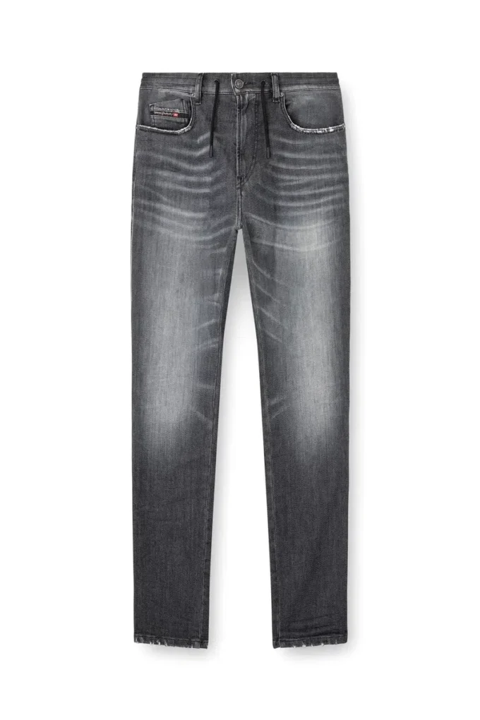 slim 2062 d-strukt joggjeans&reg; 09m67 Find nearest store