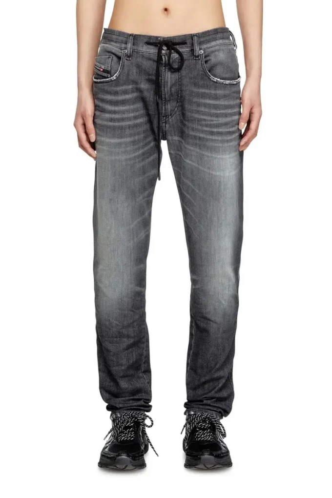 slim 2062 d-strukt joggjeans&reg; 09m67 Find nearest store