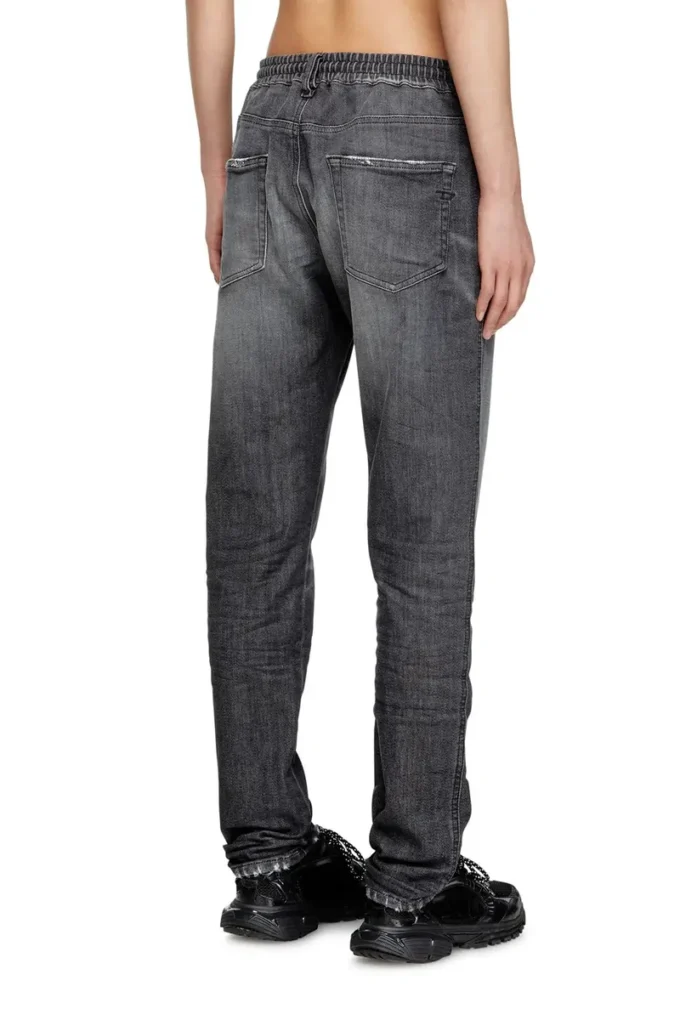 slim 2062 d-strukt joggjeans&reg; 09m67 Find nearest store