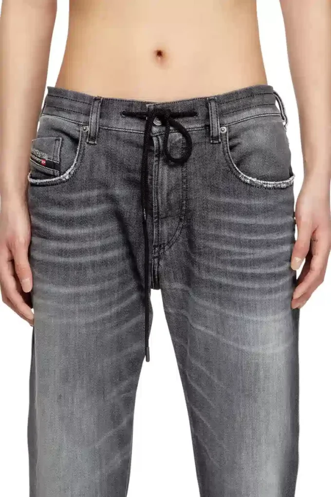 slim 2062 d-strukt joggjeans&reg; 09m67 Find nearest store