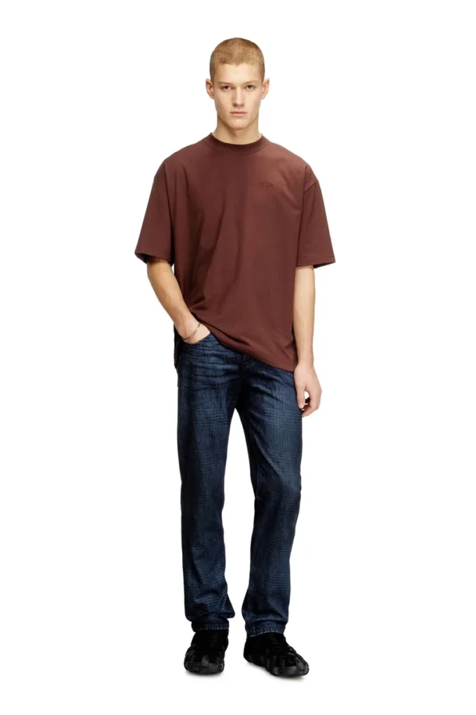 t-boggy-megoval-d T-shirt with maxi oval D embroidery