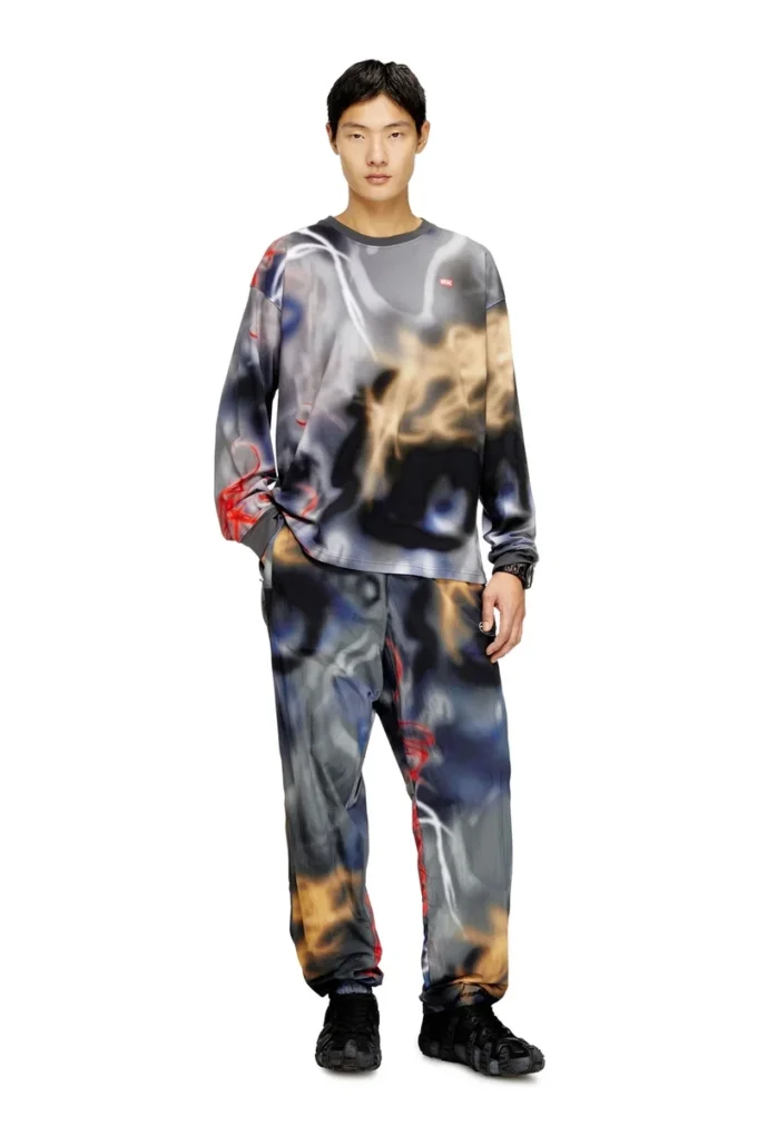 t-boxt-ls-v4 Long-sleeve graffiti-print T-shirt