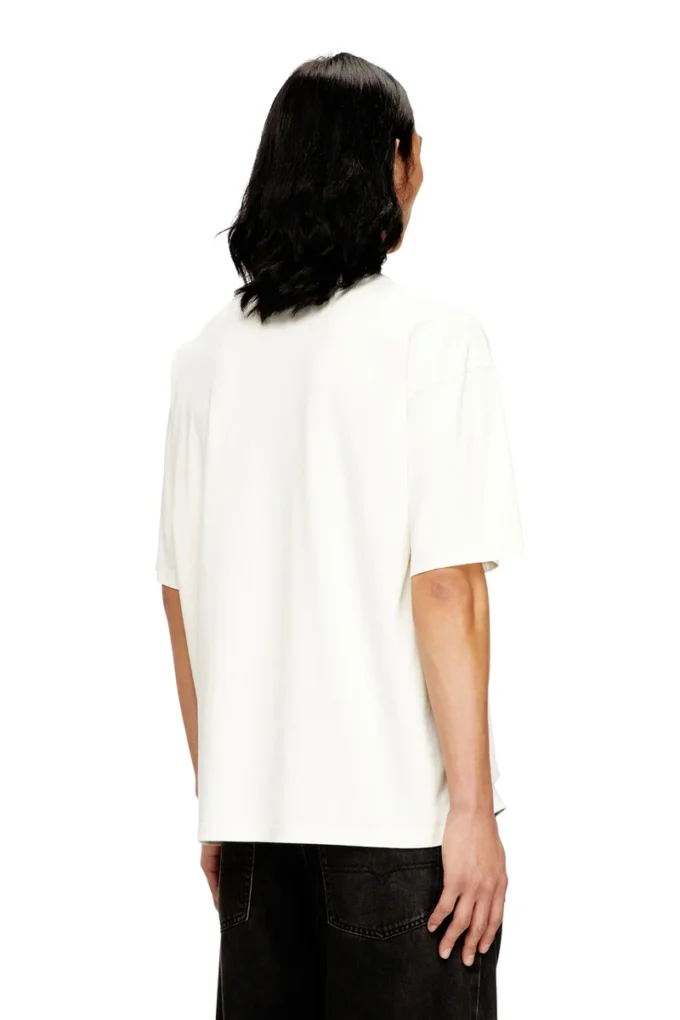 t-boxt-n14 T-shirt with distressed flocked logo