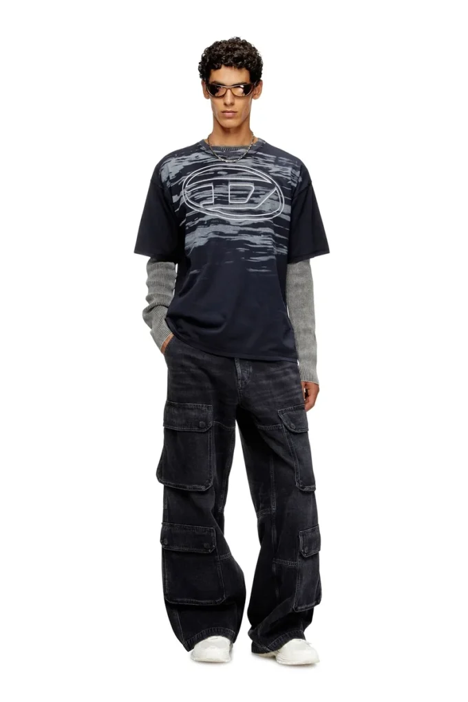 t-boxt-t5 Cotton T-shirt with Oval D print