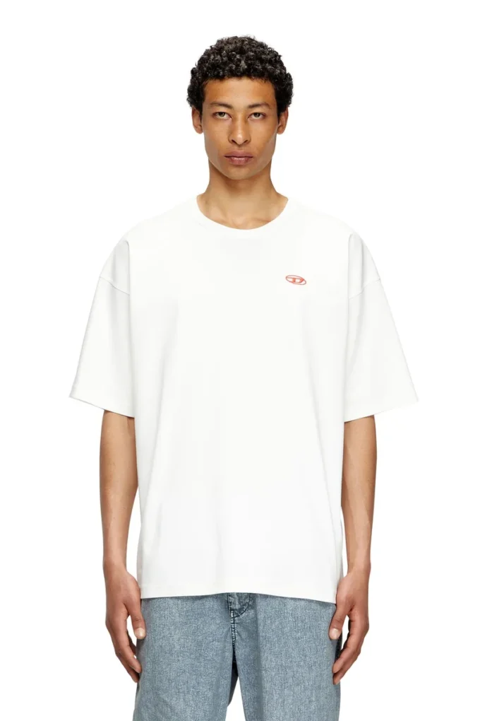 t-boxt-t6 T-shirt with red Oval D