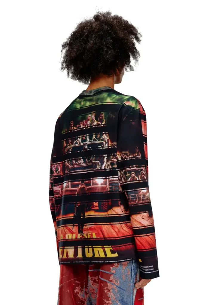 t-craneup-ls T-shirt with striped movie print