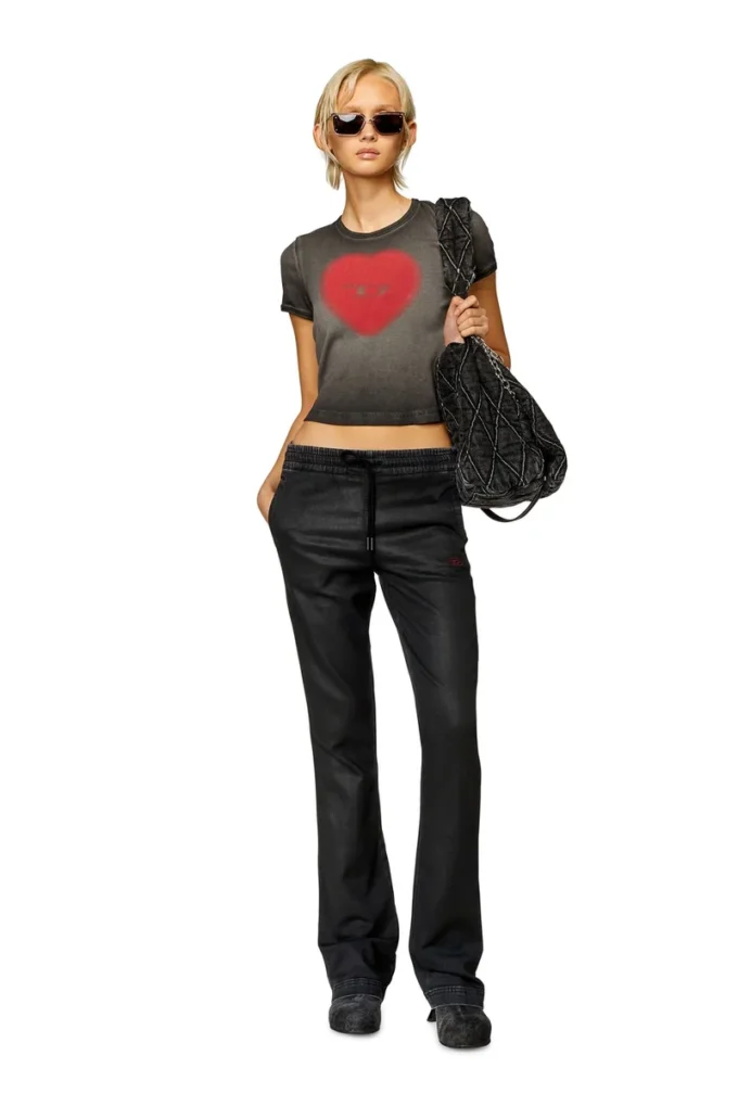 t-ele Ribbed T-shirt with watercolour heart D