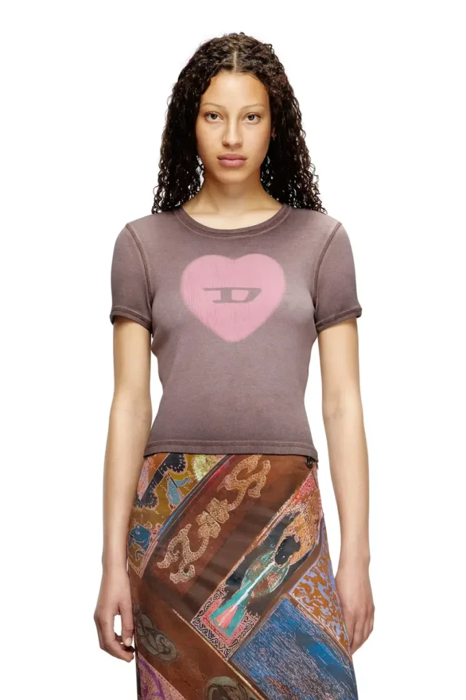 t-ele Ribbed T-shirt with watercolour heart D