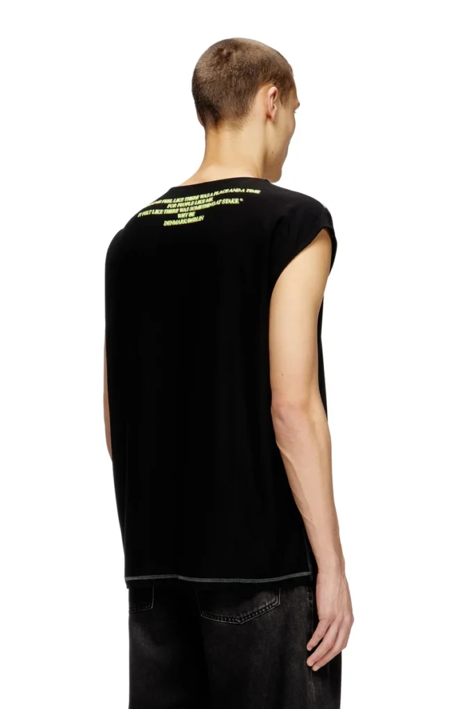 t-isak-a Sleeveless T-shirt with lyrics print