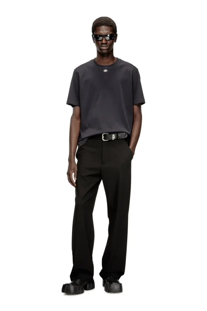 t-madjust-tr Regular T-shirt with crew neck and Oval D