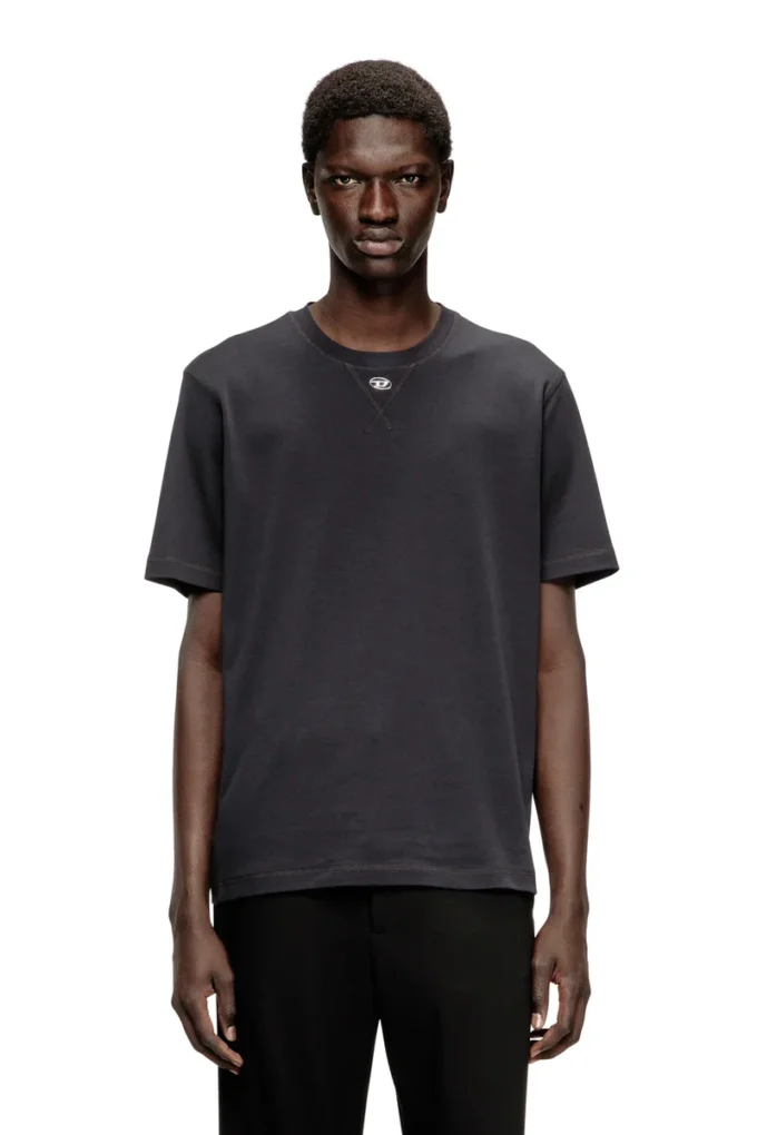 t-madjust-tr Regular T-shirt with crew neck and Oval D