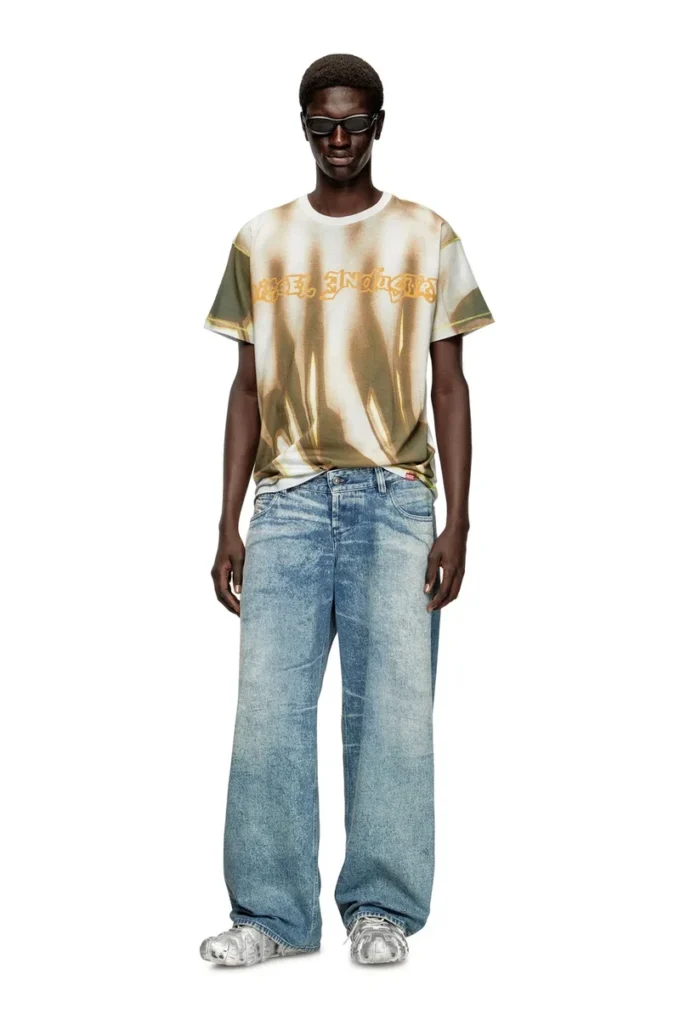 t-norm-show T-shirt with graffiti print
