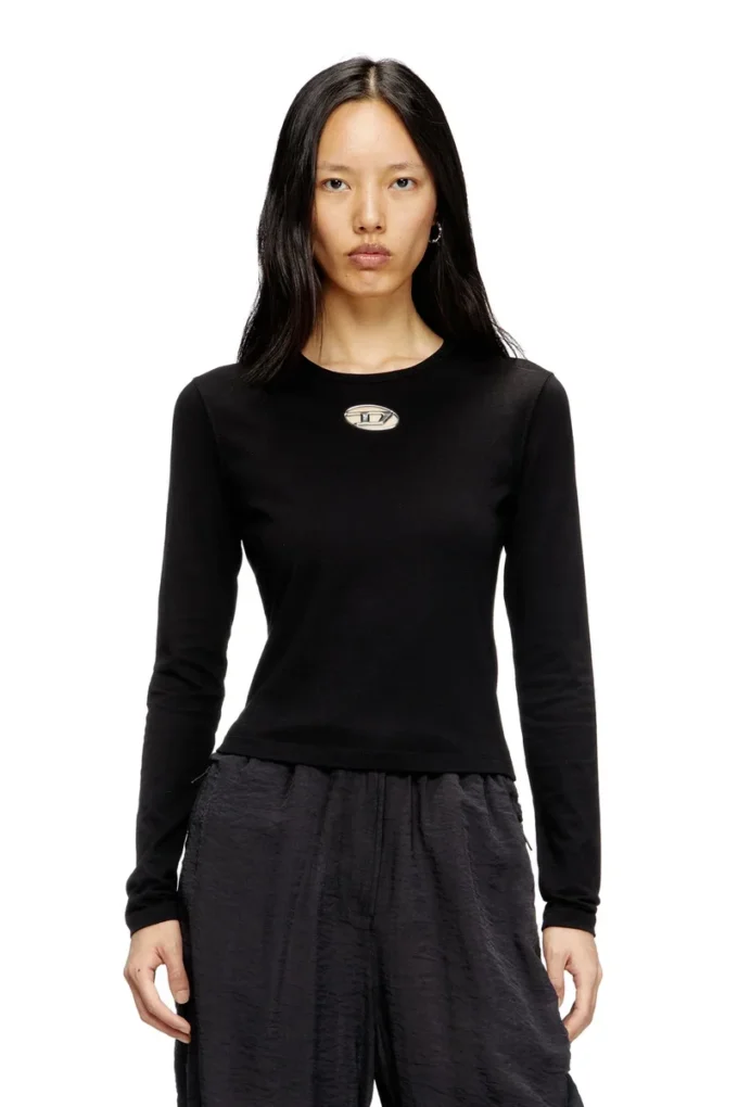 t-uncutie-long-ls-od Long-sleeve top with Oval D cut-out