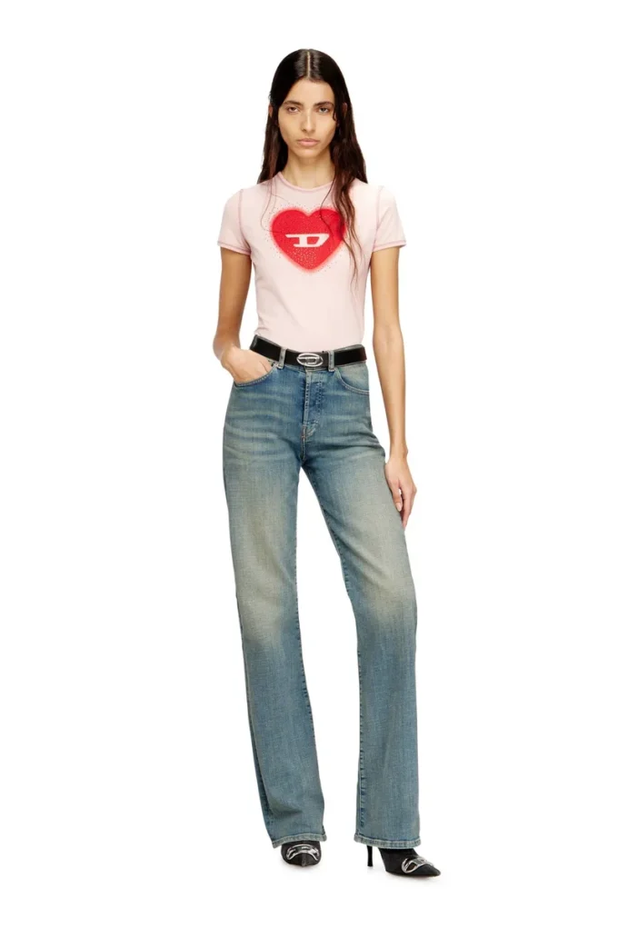 t-uncuties-long-s5 Slim T-shirt with heart print and studs