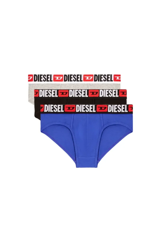 umbr-andrethreepack Three-pack of solid-colour briefs