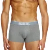 umbx-damienthreepack Three-pack of plain boxer