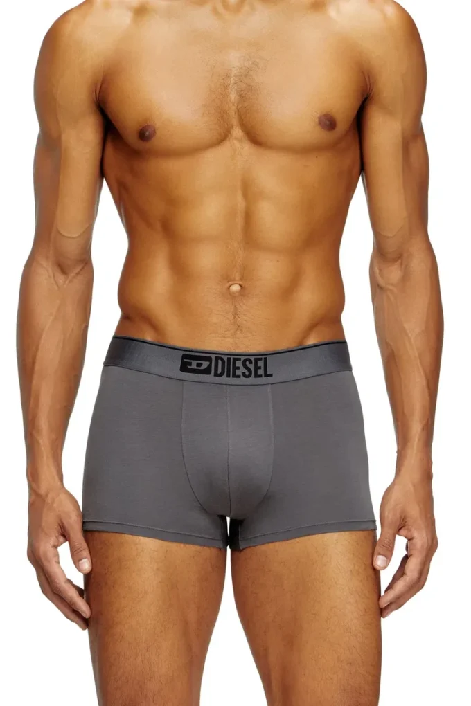 umbx-damienthreepack Three-pack of plain boxer