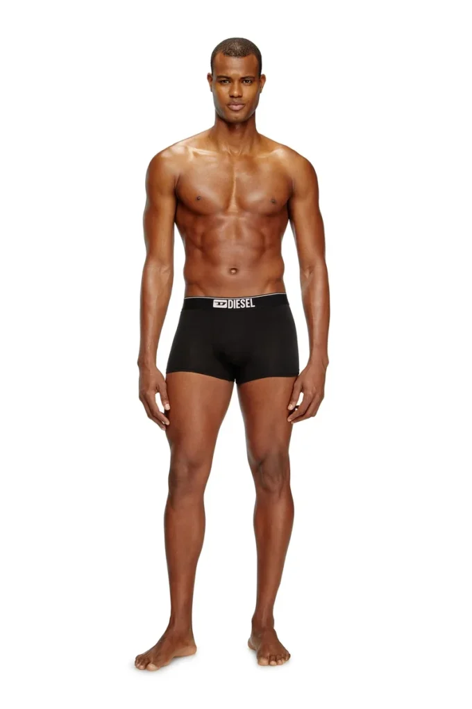 umbx-damienthreepack Three-pack of plain boxer