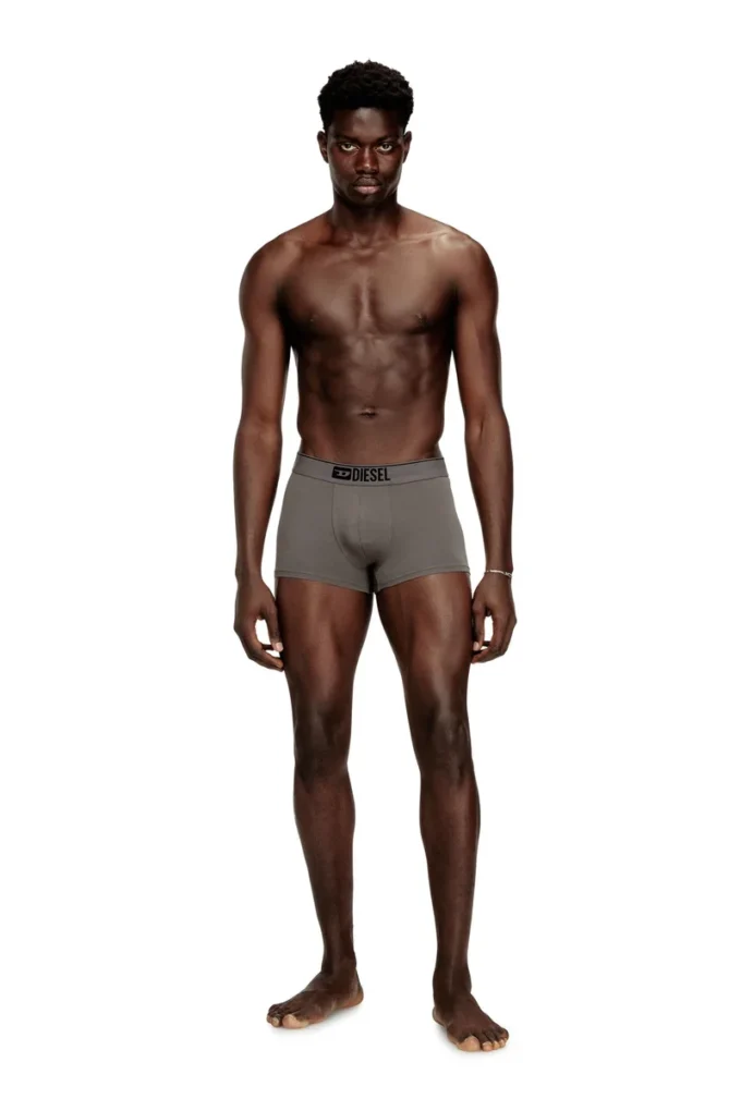 umbx-damienthreepack Three-pack of plain boxer